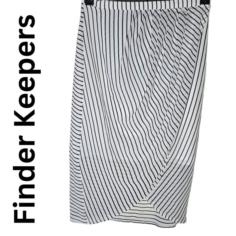 Finders Keepers Women's Skirt Small Black & White Striped Wrap Skirt w/ lining